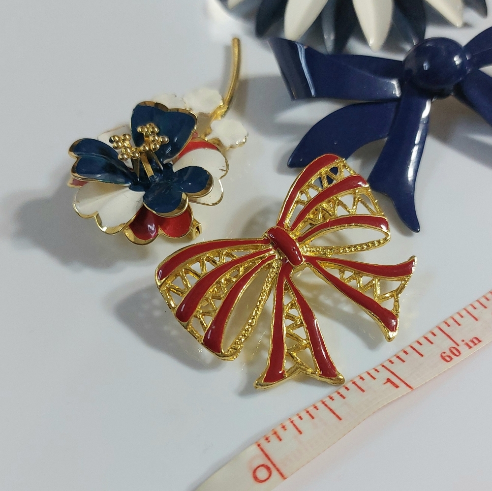 Vintage Enamel Brooch Set Red, White And Blue - Picture 8 of 10